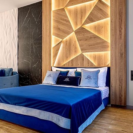Central Family Boutique Apartments 2 إلفيف المظهر الخارجي الصورة