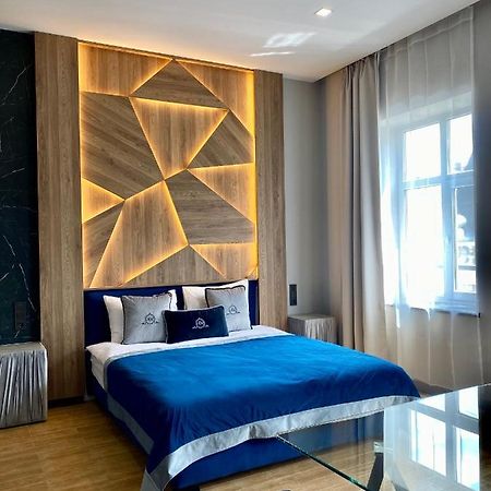 Central Family Boutique Apartments 2 إلفيف المظهر الخارجي الصورة