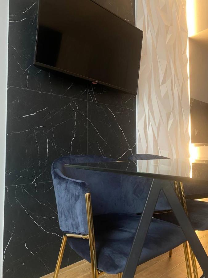 Central Family Boutique Apartments 2 إلفيف المظهر الخارجي الصورة