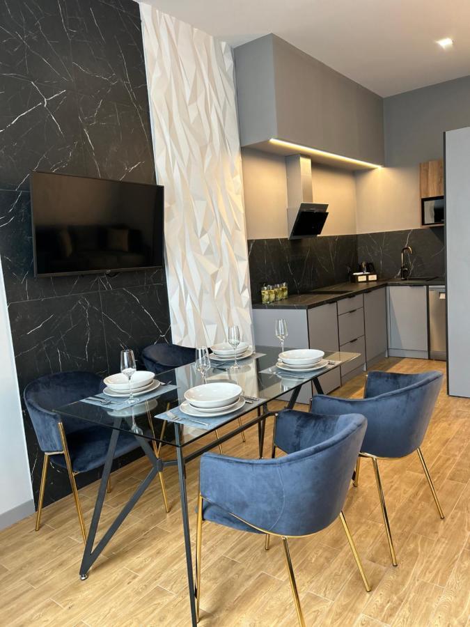 Central Family Boutique Apartments 2 إلفيف المظهر الخارجي الصورة