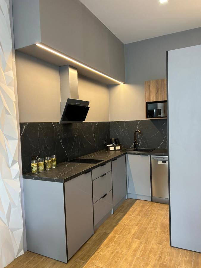 Central Family Boutique Apartments 2 إلفيف المظهر الخارجي الصورة