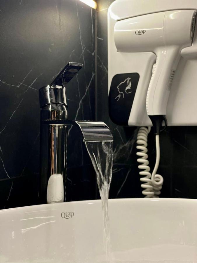 Central Family Boutique Apartments 2 إلفيف المظهر الخارجي الصورة