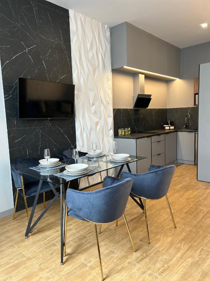 Central Family Boutique Apartments 2 إلفيف المظهر الخارجي الصورة